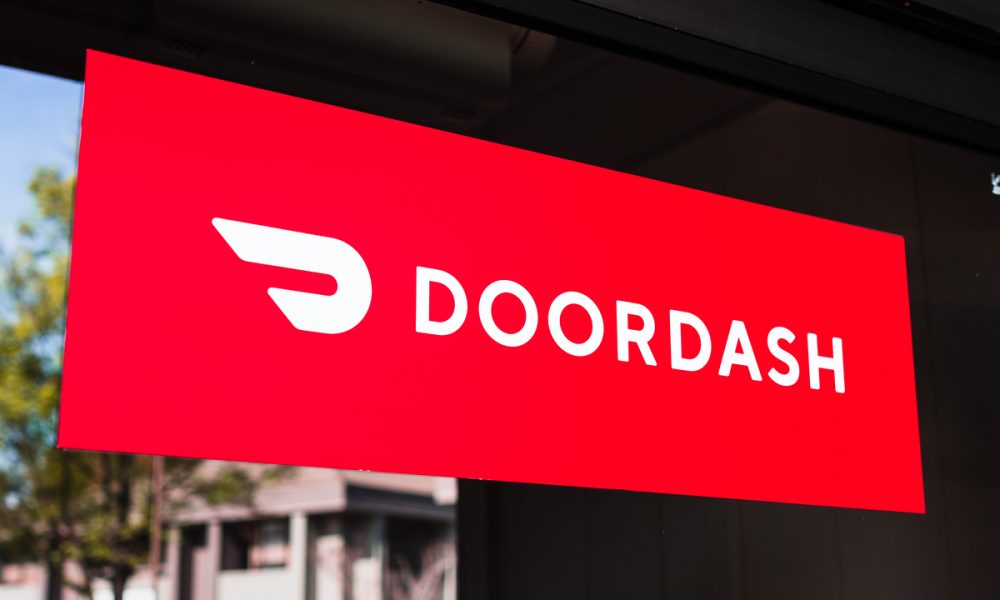 DoorDash начинает финансирование, чтобы предлагать ресторанам денежные авансы